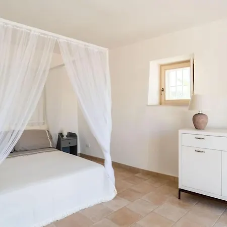 I Trulli Di Morena, Swimming Pool And Relax Apartment