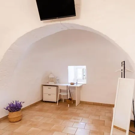 I Trulli Di Morena, Swimming Pool And Relax Gorgofreddo