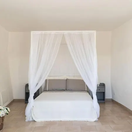 Apartment I Trulli Di Morena, Swimming Pool And Relax Gorgofreddo